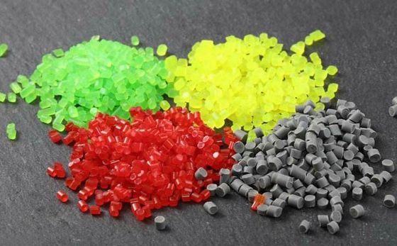 Miękkie antypoślizgowe granulki TPE Elastomer TPE do uchwytu pióra