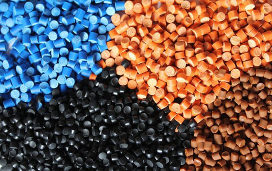 Bezhalogenowy ognioodporność TPE Termoplastyczny elastomer K300 do produkcji drutu