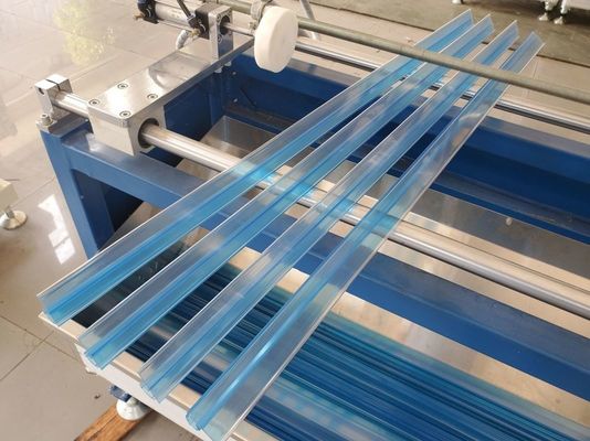 3 Wytłaczarka Przezroczysta linia do wytłaczania profili PVC Wytłaczarka do półek